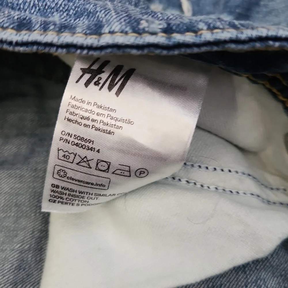 H & M DENIM Distressed Shorts size 6